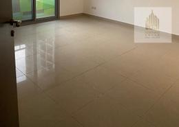 Empty Room image for: Apartment - 3 bedrooms - 3 bathrooms for sale in Capital Tower - Al Majaz - Sharjah, Image 1