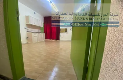 Apartment - 1 Bathroom for rent in Electra Street - Abu Dhabi