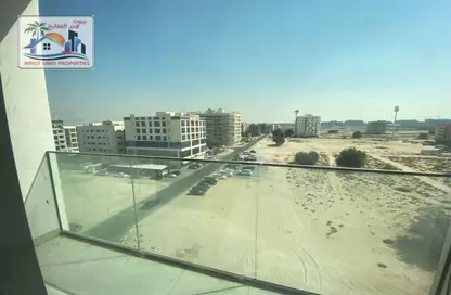 شقة - 2 غرف نوم - 3 حمامات للايجار في طريق فاير ستاشن - مويلح - الشارقة