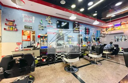 Shop - Studio - 1 Bathroom for rent in Al Salam Tower - Al Barsha 1 - Al Barsha - Dubai