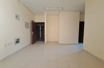 شقة - غرفة نوم - 1 حمام للايجار في بو تينة - الشرق - الشارقة