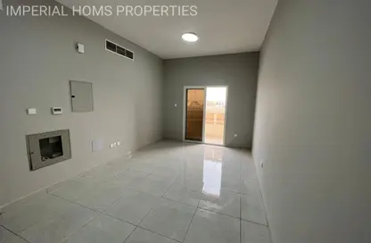 Apartment - 2 Bedrooms - 3 Bathrooms for rent in Al Jurf 3 - Al Jurf - Ajman Downtown - Ajman