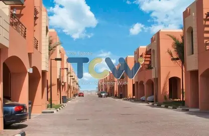 Outdoor Building image for: Townhouse - 3 Bedrooms - 3 Bathrooms for sale in Zone 7 - Hydra Village - Abu Dhabi, Image 1