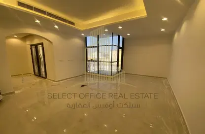 Empty Room image for: Villa - 4 Bedrooms - 5 Bathrooms for rent in Madinat Al Riyad - Abu Dhabi, Image 1