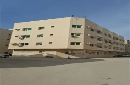 شقة - 2 غرف نوم - 2 حمامات للايجار في الثاني مويلح - تجارية مويلح - الشارقة