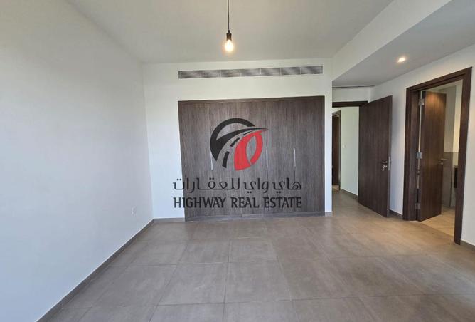15180104 - Property Image 3