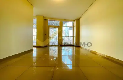 Empty Room image for: Apartment - 2 Bedrooms - 3 Bathrooms for rent in Al Khalidiya - Abu Dhabi, Image 1
