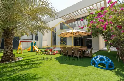 Villa - 5 Bedrooms - 6 Bathrooms for rent in West Yas - Yas Island - Abu Dhabi
