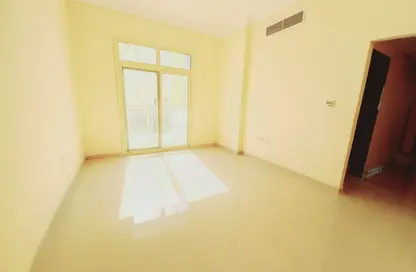 Apartment - 2 Bedrooms - 2 Bathrooms for rent in Fire Station Road - Muwaileh - Sharjah