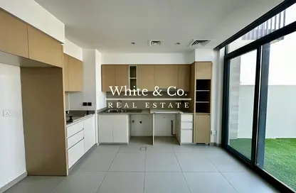 Villa - 3 Bedrooms - 4 Bathrooms for rent in Sun - Arabian Ranches 3 - Dubai