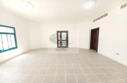Empty Room image for: Villa - 4 Bedrooms - 4 Bathrooms for rent in Muroor Area - Abu Dhabi, Image 1