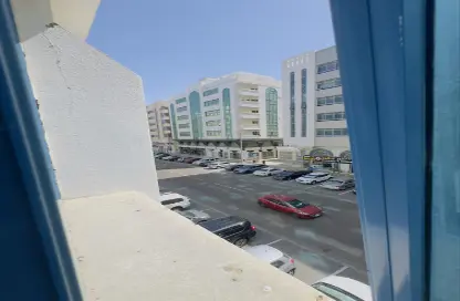 Apartment - Studio - 1 Bathroom for rent in Al Muhairy Centre - Al Khalidiya - Abu Dhabi