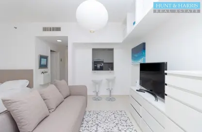 Living Room image for: Apartment - 1 Bathroom for rent in Lagoon B18 - The Lagoons - Mina Al Arab - Ras Al Khaimah, Image 1