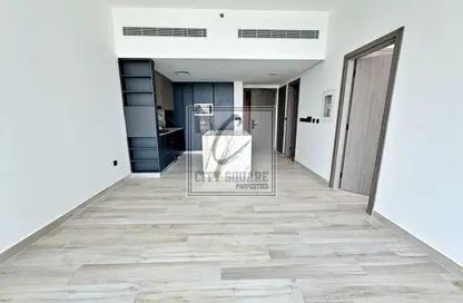 شقة - غرفة نوم - 2 حمامات للبيع في اكسفورد جاردنز - ارجان - دبي