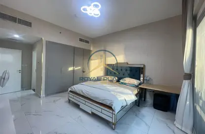 Apartment - 2 Bedrooms - 4 Bathrooms for rent in 5th Avenue - Al Furjan - Dubai