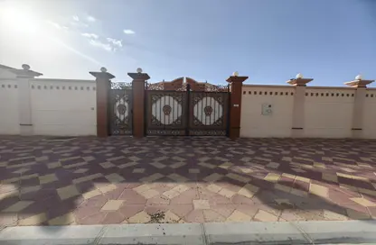 Villa - 5 Bedrooms - 5 Bathrooms for rent in Al Riffa - Ras Al Khaimah