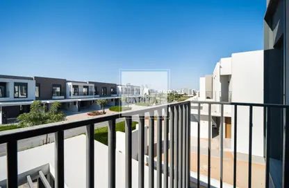 Villa - 3 Bedrooms - 4 Bathrooms for sale in Greenviews 2 - EMAAR South - Dubai South (Dubai World Central) - Dubai