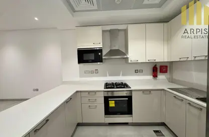 شقة - غرفة نوم - 2 حمامات للايجار في ذا فلاجشيب ثري - السطوة - دبي