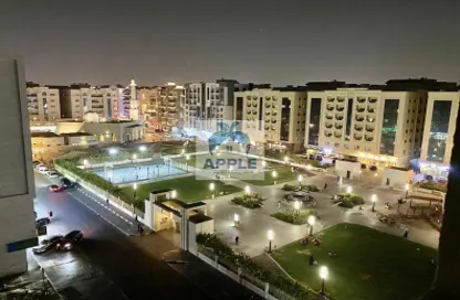 شقة - غرفة نوم - 2 حمامات للايجار في مبنى مويلح - مويلح - الشارقة