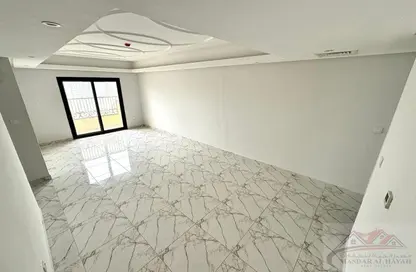 Apartment - 3 Bedrooms - 3 Bathrooms for rent in Muwaileh 29 Building - Muwaileh - Sharjah