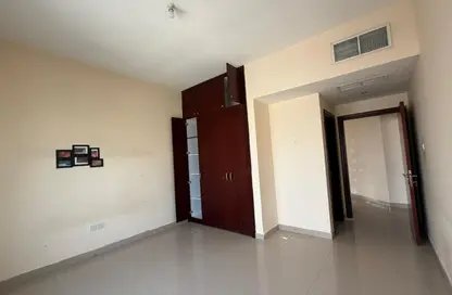 شقة - 3 غرف نوم - 4 حمامات للايجار في المجاز 2 - المجاز - الشارقة