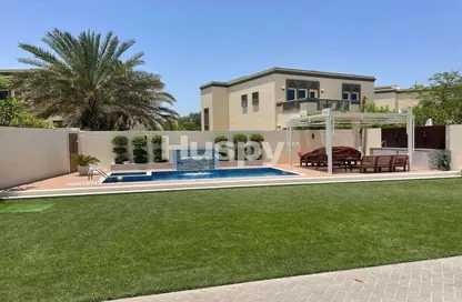 Villa - 3 Bedrooms - 4 Bathrooms for rent in Legacy - Jumeirah Park - Dubai
