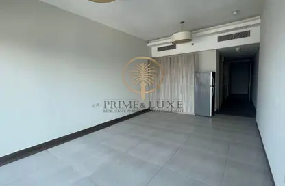 Apartment - Studio - 1 Bathroom for rent in SOL Bay - Business Bay - Dubai