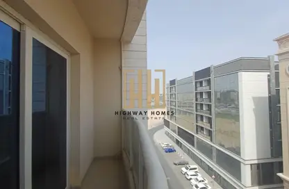 Apartment - 1 Bedroom - 2 Bathrooms for rent in Muwailih Building - Muwaileh - Sharjah
