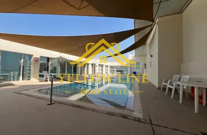 شقة - غرفة نوم - 2 حمامات للايجار في مبنى مزون - شاطئ الراحة - أبوظبي