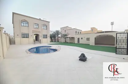 Villa - 5 Bedrooms - 7+ Bathrooms for rent in Mohamed Bin Zayed Centre - Mohamed Bin Zayed City - Abu Dhabi