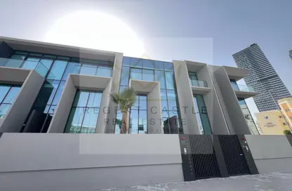 Villa - 3 Bedrooms - 4 Bathrooms for rent in The Autograph - Jumeirah Village Circle - Dubai