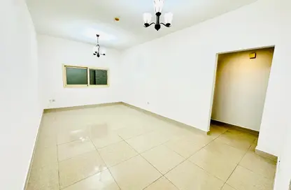 Apartment - 1 Bedroom - 2 Bathrooms for rent in Muwaileh 29 Building - Muwaileh - Sharjah