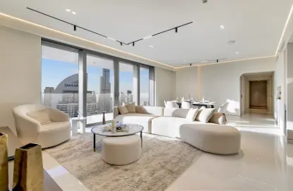 Apartment - 3 Bedrooms - 3 Bathrooms for sale in Boulevard Point - Downtown Dubai - Dubai