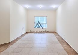 Apartment - 2 bedrooms - 4 bathrooms for rent in Golden Falcon Tower - Hamdan Street - Abu Dhabi