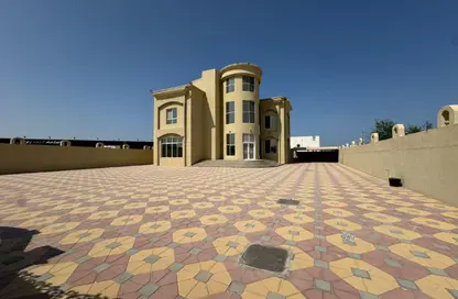 Villa - 6 Bedrooms - 7+ Bathrooms for rent in Al Dhait South - Al Dhait - Ras Al Khaimah
