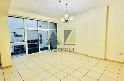 Apartment - 3 Bedrooms - 3 Bathrooms for rent in Royal Residence 1 - Royal Residence - Dubai Sports City - Dubai
