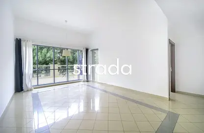Apartment - 1 Bedroom - 2 Bathrooms for sale in Golf Tower 2 - Golf Towers - The Views - Dubai