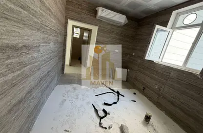 Apartment - 2 Bedrooms - 2 Bathrooms for rent in Mohamed Bin Zayed City - Abu Dhabi