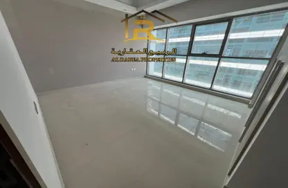 Apartment - 2 Bedrooms - 3 Bathrooms for sale in Gulfa Towers - Al Rashidiya 1 - Al Rashidiya - Ajman