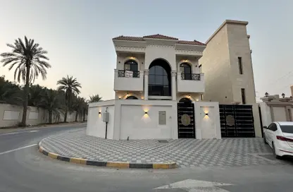 فيلا - 5 غرف نوم - 8 حمامات للبيع في الحليو 1 - الحليو - عجمان