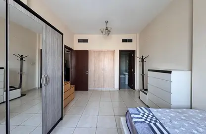 Apartment - 1 Bedroom - 2 Bathrooms for rent in IC1-EMR-02 - Emirates Cluster - International City - Dubai