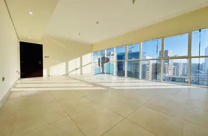 Apartment - 3 Bedrooms - 2 Bathrooms for rent in Al Salam Street - Abu Dhabi