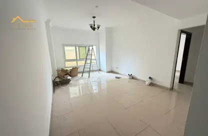 شقة - غرفة نوم - 2 حمامات للايجار في الند - القاسمية - الشارقة شقة - غرفة نوم - 2 حمامات للايجار في الند - القاسمية - الشارقة