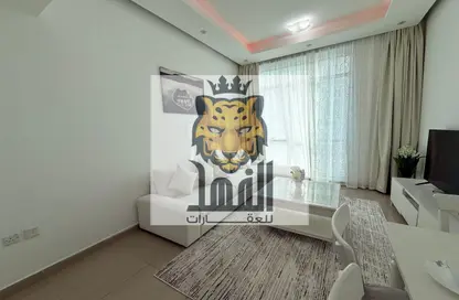 شقة - غرفة نوم - 2 حمامات للايجار في مساكن كورنيش عجمان - طريق كورنيش عجمان - عجمان