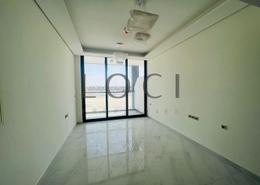 Empty Room image for: Studio - 1 bathroom for rent in Samana Golf Avenue - Dubai Studio City - Dubai, Image 1