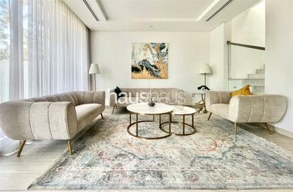 Villa - 4 Bedrooms - 5 Bathrooms for rent in Royal Park - Jumeirah Park - Dubai