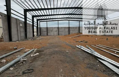 Warehouse - Studio - 4 Bathrooms for sale in Umm Al Thuoob - Umm Al Quwain