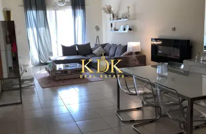 شقة - غرفة نوم - 2 حمامات للبيع في مابل 2 - حدائق الإمارات 2 - قرية الجميرا سركل - دبي شقة - غرفة نوم - 2 حمامات للبيع في مابل 2 - حدائق الإمارات 2 - قرية الجميرا سركل - دبي