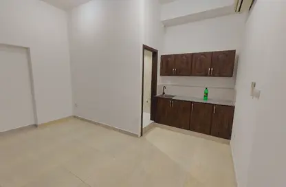 Apartment - Studio - 1 Bathroom for rent in Mohamed Bin Zayed Centre - Mohamed Bin Zayed City - Abu Dhabi