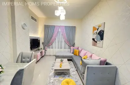 شقة - غرفة نوم - 2 حمامات للايجار في برج الكورنيش - طريق كورنيش عجمان - عجمان